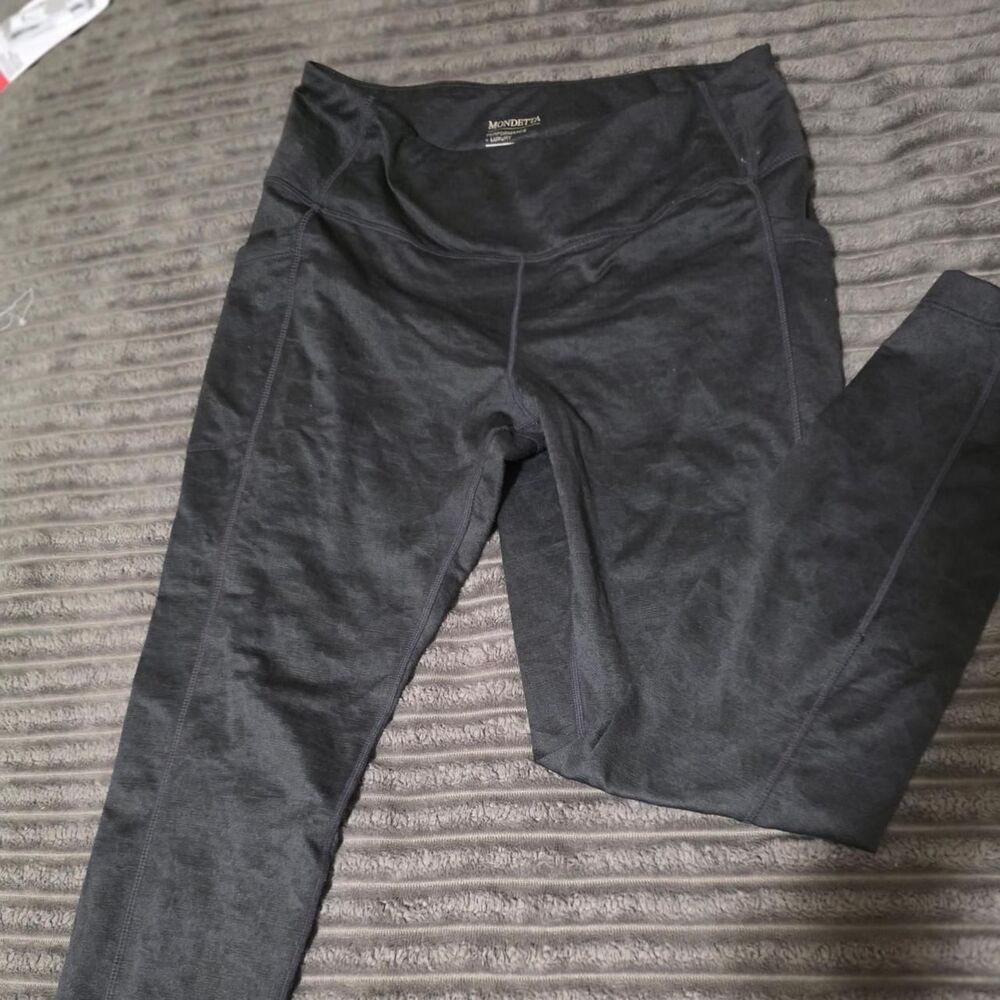 Mondetta Women's Black and Navy Leggings
